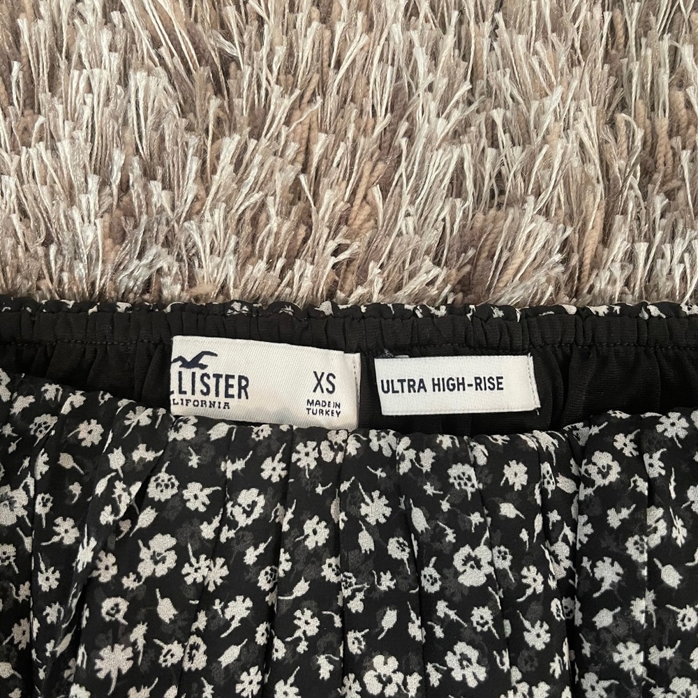 NWOT Hollister Ultra High Rise Skirt - Picture 8 of 8